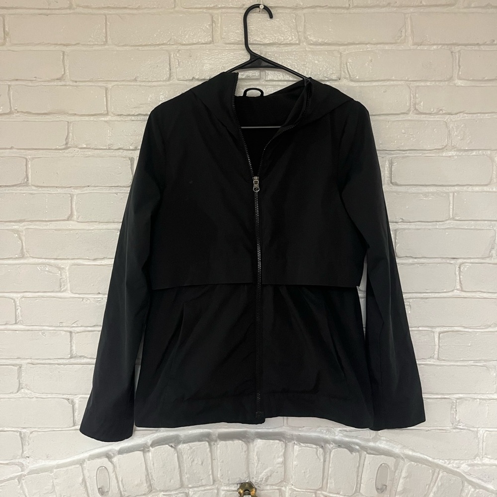 Women’s Lululemon lightweight full zip jacket